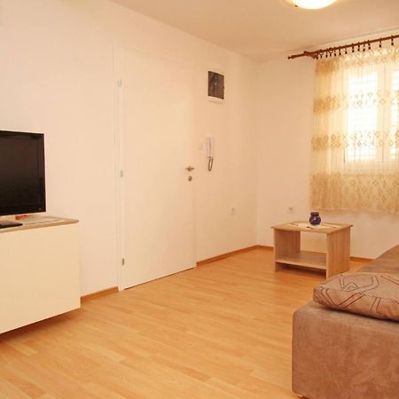 Apartments Vasilic-Cugalj-Smokvina Baška Екстериор снимка