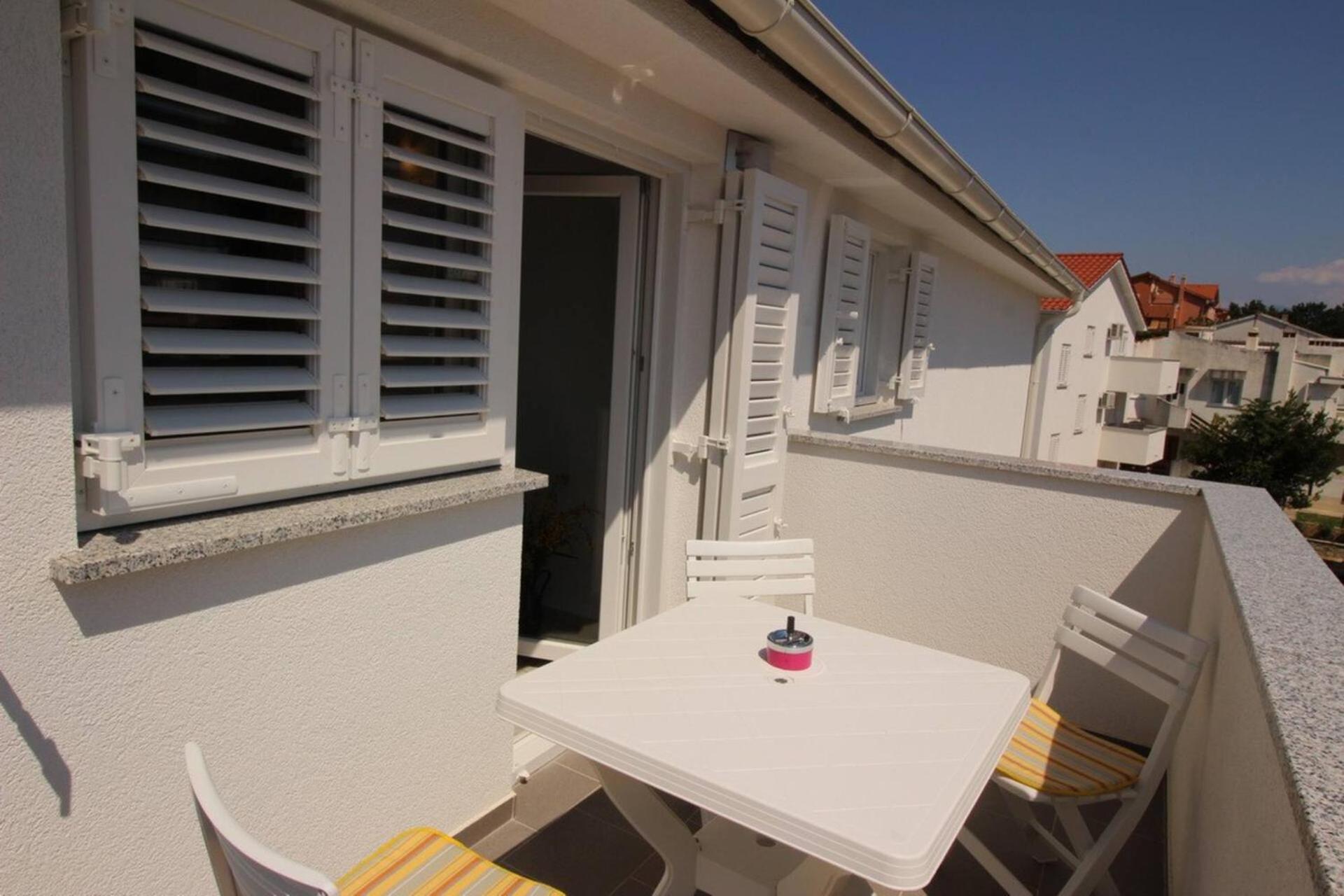 Apartments Vasilic-Cugalj-Smokvina Baška Екстериор снимка